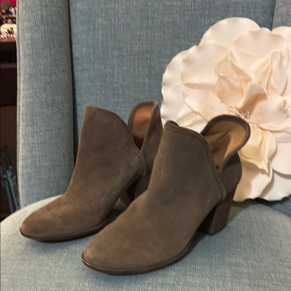 Lucky Brand Taupe Suede Slip-On Boots